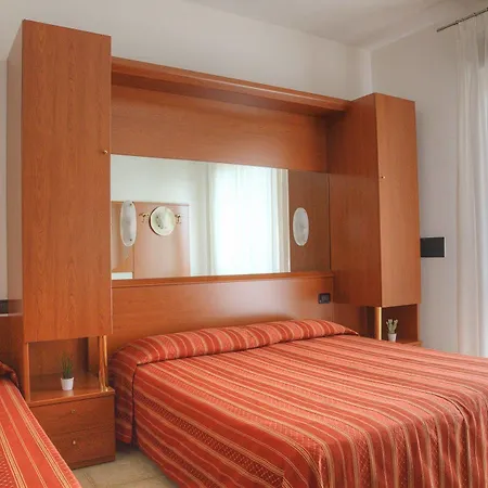 Hotel Menfi 3*